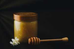 masca de fata cu cafea miere si ulei de masline